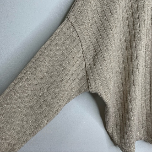 Zara Basic Cropped Oversize Sweater Gold Metallic Stitch Size Small Drop Long Sl - Picture 6 of 10